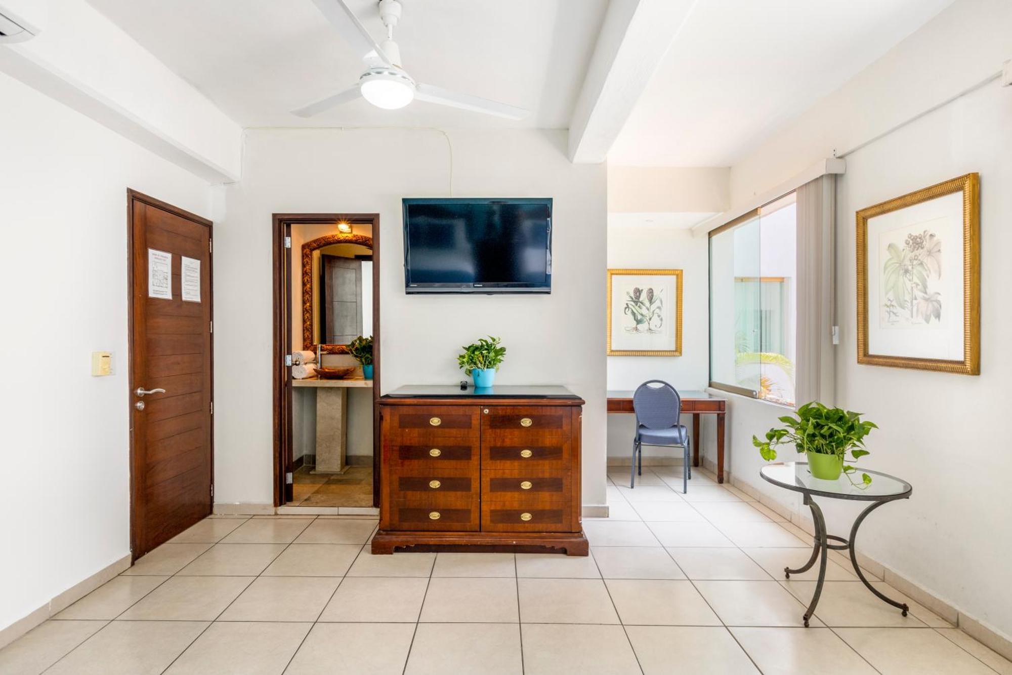 Hotel Pueblito Vallarta Puerto Vallarta Eksteriør billede